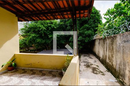 Casa à venda com 217m², 3 quartos e 4 vagas Casa à venda com 217m², 3 quartos e 4 vagasÁrea