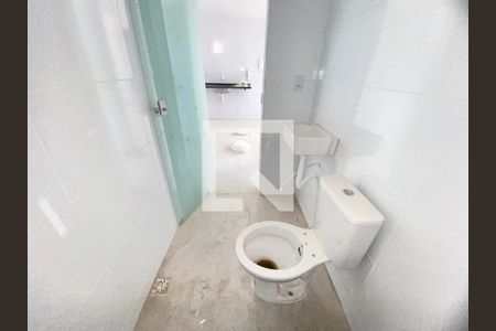 Casa para alugar com 30m², 1 quarto e sem vaga Casa para alugar com 30m², 1 quarto e sem vagaBanheiro