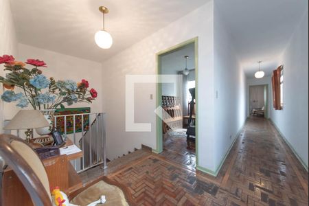 Casa à venda com 218m², 4 quartos e 3 vagasCorredor