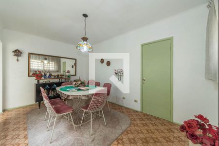 Casa à venda com 218m², 4 quartos e 3 vagasCopa