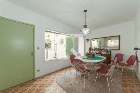 Casa à venda com 218m², 4 quartos e 3 vagasCopa