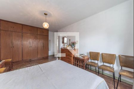 Casa à venda com 218m², 4 quartos e 3 vagasSuíte 3