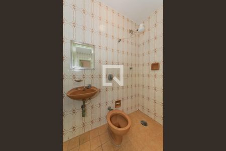 Casa à venda com 218m², 4 quartos e 3 vagasBanheiro de Serviço