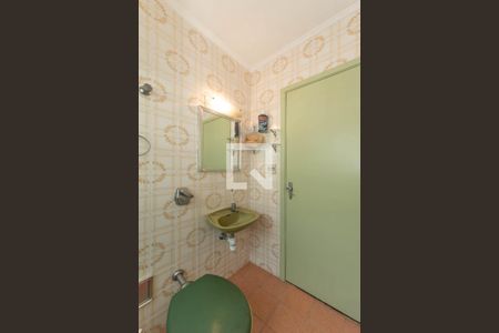 Casa à venda com 218m², 4 quartos e 3 vagasBanheiro da Suíte 2