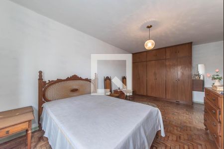 Casa à venda com 218m², 4 quartos e 3 vagasSuíte 3