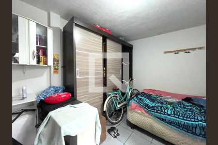 Casa à venda com 80m², 3 quartos e 1 vagaEdícula