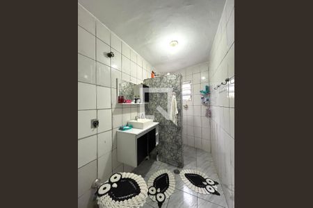 Casa à venda com 80m², 3 quartos e 1 vagaBanheiro 