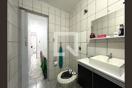 Casa à venda com 80m², 3 quartos e 1 vagaBanheiro 