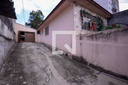 Casa à venda com 500m², 5 quartos e 4 vagasEntrada para as casas 