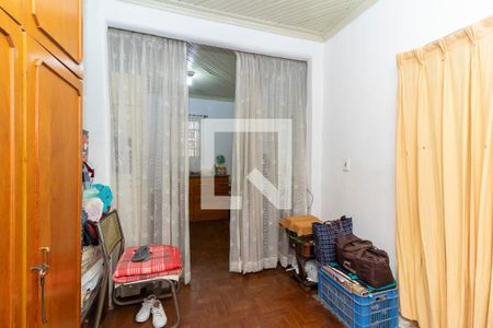 Casa à venda com 261m², 4 quartos e 3 vagas Casa à venda com 261m², 4 quartos e 3 vagasQuarto 2