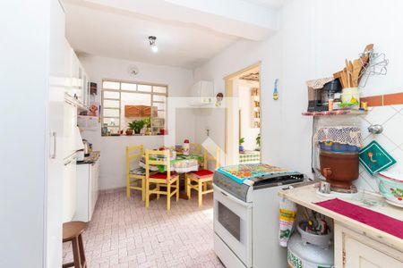 Casa à venda com 261m², 4 quartos e 3 vagas Casa à venda com 261m², 4 quartos e 3 vagasCozinha