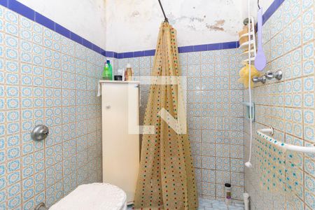 Casa à venda com 261m², 4 quartos e 3 vagas Casa à venda com 261m², 4 quartos e 3 vagasBanheiro