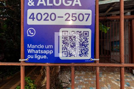 Casa à venda com 261m², 4 quartos e 3 vagas Casa à venda com 261m², 4 quartos e 3 vagasPlaquinha