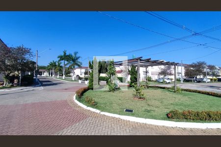 Casa de condomínio para alugar com 83m², 3 quartos e 2 vagas Casa de condomínio para alugar com 83m², 3 quartos e 2 vagasFachada