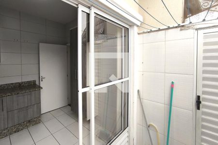 Casa de condomínio para alugar com 83m², 3 quartos e 2 vagas Casa de condomínio para alugar com 83m², 3 quartos e 2 vagasÁrea de Serviço