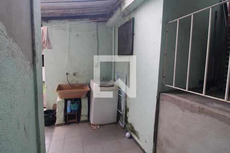 Casa à venda com 180m², 3 quartos e 2 vagasLavanderia