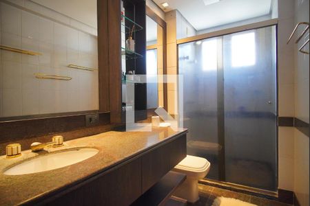 Apartamento à venda com 221m², 4 quartos e 3 vagasBanheiro 1