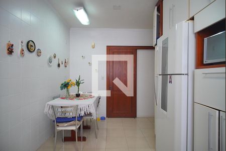 Apartamento à venda com 221m², 4 quartos e 3 vagasCozinha
