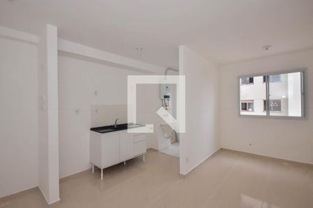 Sala de apartamento para alugar com 2 quartos, 42m² em Parque Arariba, São Paulo