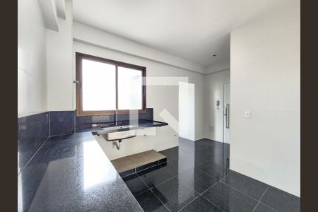 Apartamento à venda com 135m², 4 quartos e 3 vagasCozinha