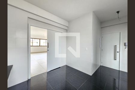 Apartamento à venda com 135m², 4 quartos e 3 vagasCozinha