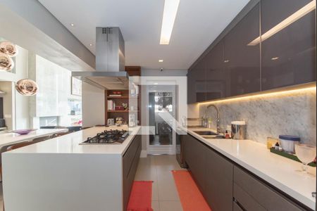 Apartamento à venda com 198m², 4 quartos e 3 vagasCozinha