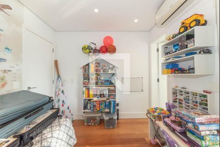 Apartamento à venda com 198m², 4 quartos e 3 vagasSuite 4