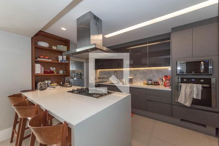 Apartamento à venda com 198m², 4 quartos e 3 vagasCozinha