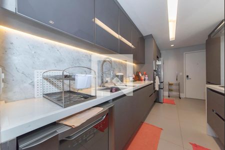 Apartamento à venda com 198m², 4 quartos e 3 vagasCozinha