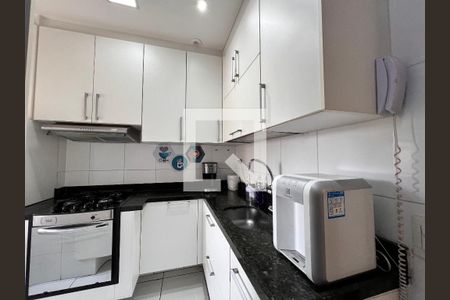 Apartamento à venda com 68m², 2 quartos e 1 vagaCozinha