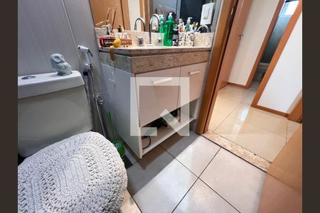 Apartamento à venda com 68m², 2 quartos e 1 vagaBanheiro Social