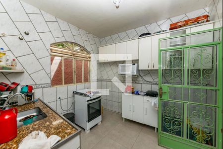 Casa à venda com 340m², 6 quartos e 2 vagasCasa 2