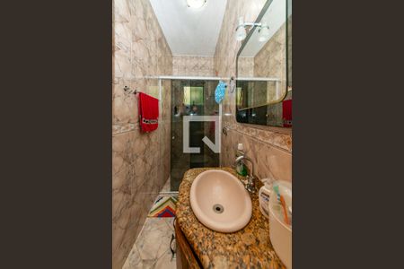 Casa à venda com 340m², 6 quartos e 2 vagasBanheiro