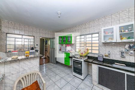 Casa à venda com 340m², 6 quartos e 2 vagasCozinha