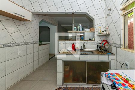 Casa à venda com 340m², 6 quartos e 2 vagasCasa 2