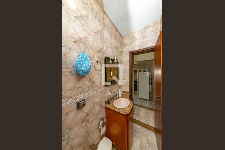 Casa à venda com 340m², 6 quartos e 2 vagasBanheiro