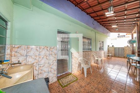 Casa à venda com 340m², 6 quartos e 2 vagasBanheiro