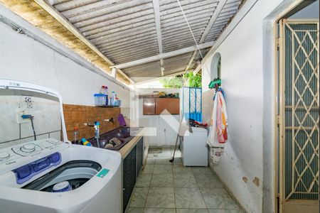 Casa à venda com 340m², 6 quartos e 2 vagasCasa 2