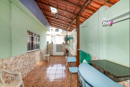 Casa à venda com 340m², 6 quartos e 2 vagasVaranda - Área de Serviço