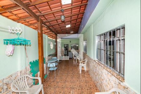 Casa à venda com 340m², 6 quartos e 2 vagasVaranda - Área de Serviço