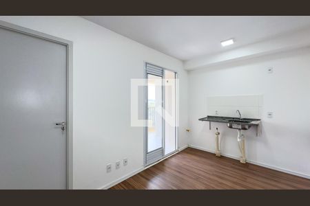 Sala e Cozinha de apartamento para alugar com 2 quartos, 35m² em Vila Nova das Belezas, São Paulo