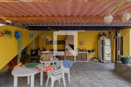 Casa à venda com 250m², 3 quartos e 3 vagasPiscina e Churrasqueira 