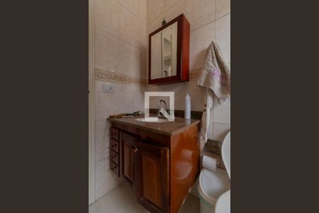 Casa à venda com 250m², 3 quartos e 3 vagasBanheiro 