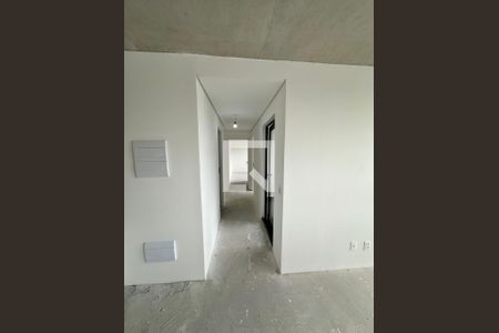Corredor de apartamento à venda com 3 quartos, 155m² em Vila Ipojuca, São Paulo