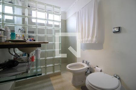 Apartamento à venda com 130m², 4 quartos e 1 vagaBanheiro da Suíte