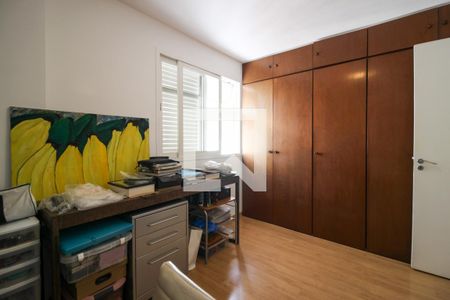Apartamento à venda com 130m², 4 quartos e 1 vagaQuarto 2