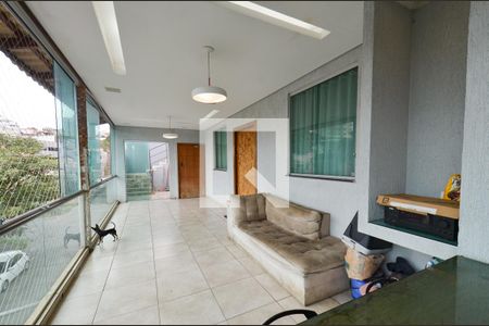 Casa à venda com 340m², 6 quartos e 10 vagasVaranda casa1