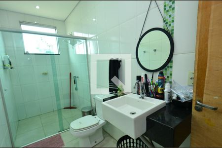 Casa à venda com 340m², 6 quartos e 10 vagasBanheiro social