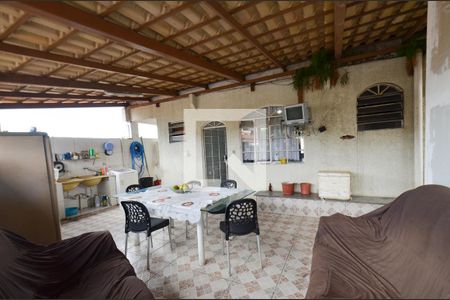 Casa à venda com 340m², 6 quartos e 10 vagasArea serviço casa2