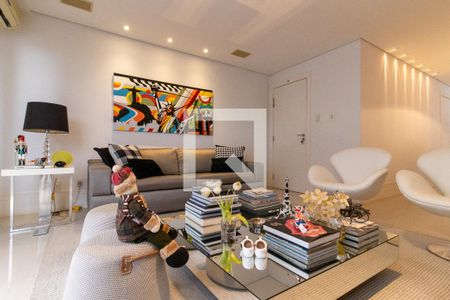 Sala de apartamento à venda com 2 quartos, 151m² em Cambuí, Campinas